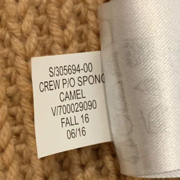 Banana Republic Crew Neck Knit Sweater - Picture 6 of 7